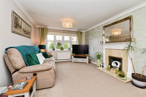 4 bedroom detached house for sale, Downhall Park Way, Rayleigh