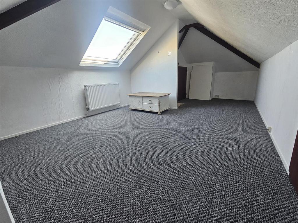 Loft Room.jpg