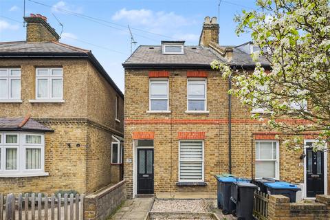 2 bedroom end of terrace house for sale, Halifax Road, Enfield