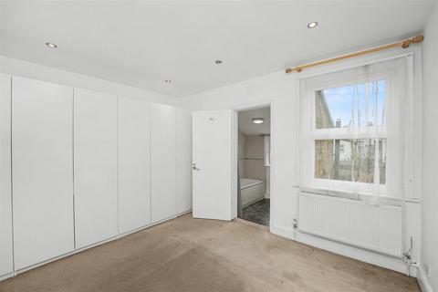 2 bedroom end of terrace house for sale, Halifax Road, Enfield