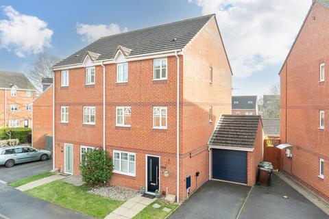 undefined, Chesterton Gardens, Worcester WR5