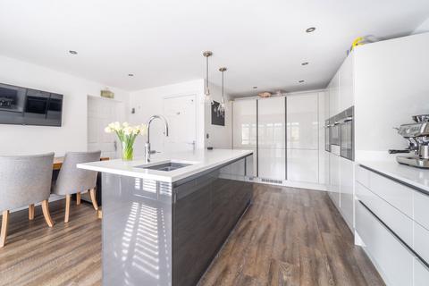 undefined, Chesterton Gardens, Worcester WR5