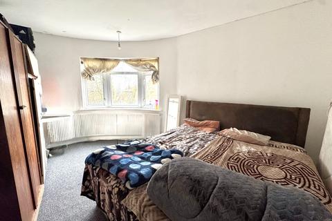 undefined, Crosslands Parade, Crosslands Avenue, Heston, Middlesex, UB2