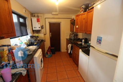 undefined, Rothesay Avenue