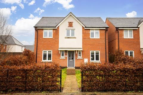 4 bedroom detached house for sale, Riverside Walk, Crawley RH10