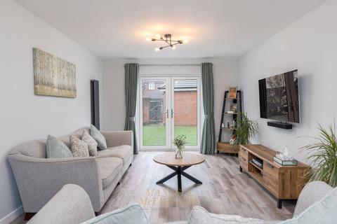 4 bedroom detached house for sale, Riverside Walk, Crawley RH10