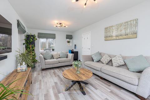4 bedroom detached house for sale, Riverside Walk, Crawley RH10