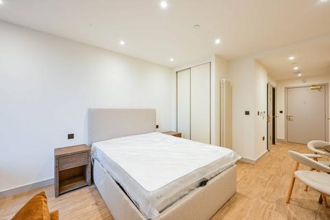 Studio to rent, Selbourne Road, Walthamstow, E17