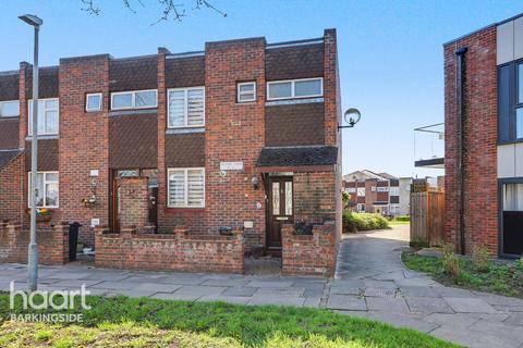 3 bedroom end of terrace house for sale, Haldon Close, Chigwell