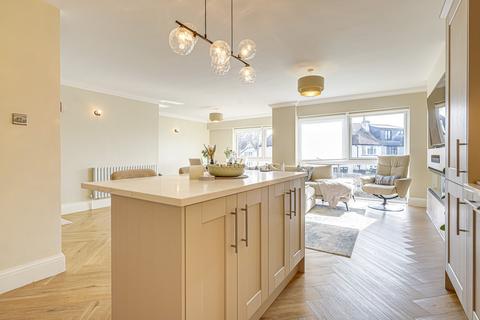 undefined, First Avenue, Westcliff-on-sea, SS0