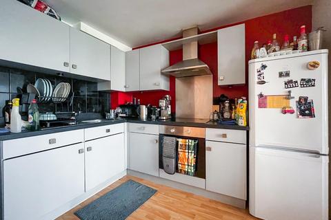 2 bedroom flat to rent, Lovell House, Skinner Lane, Leeds