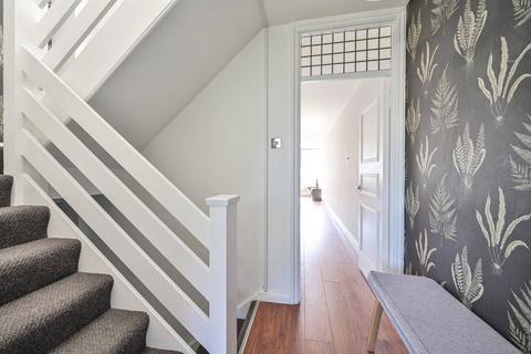 2 bedroom flat to rent, Claudia Place, Southfields, London, SW19
