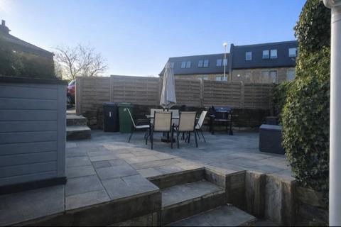 undefined, New Croft, Leeds, LS18