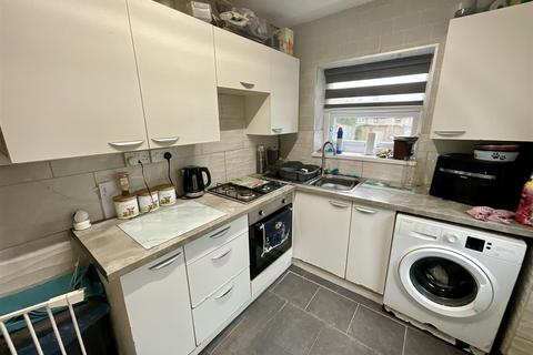 2 bedroom end of terrace house for sale, Brynsierfel, Llanelli