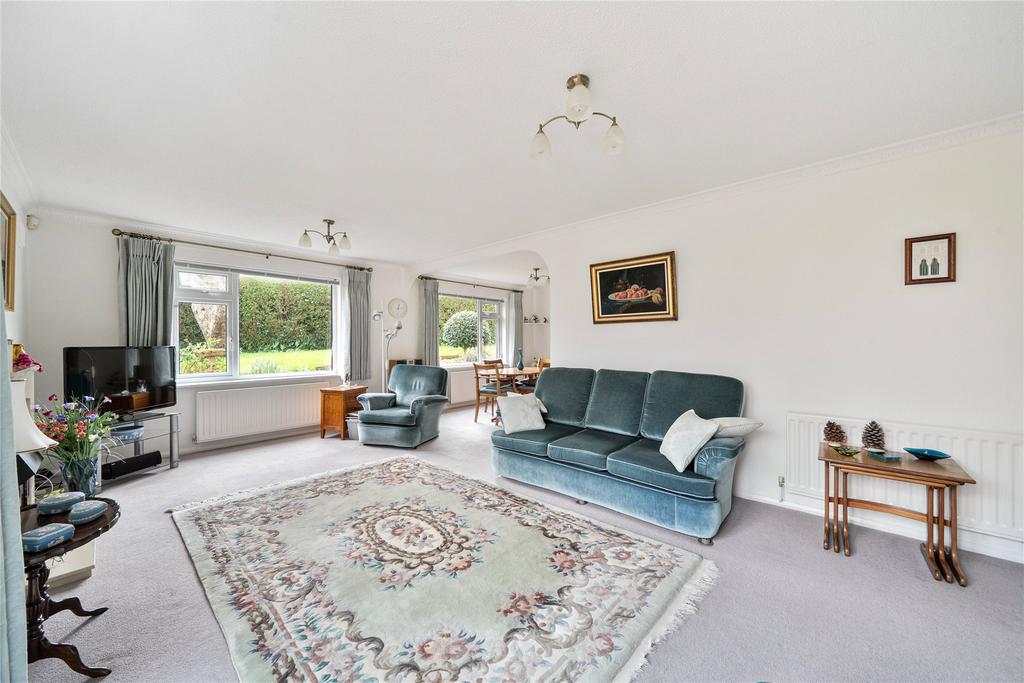 Sitting/Dining Room