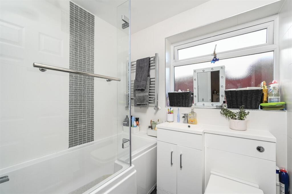 Bathroom.jpeg