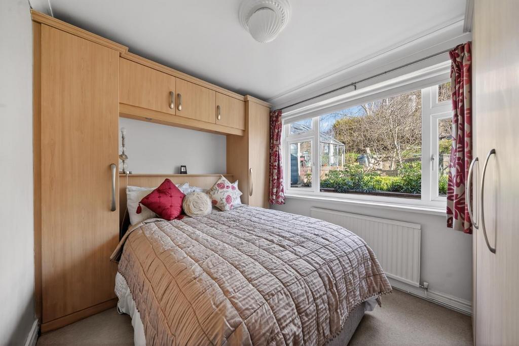 Bedroom 2.jpg