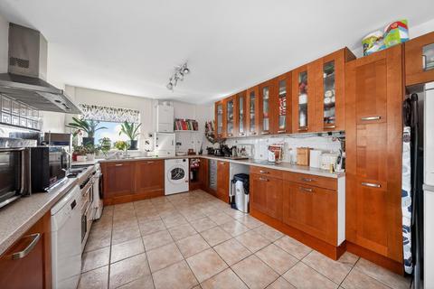 undefined, Churchill Drive, Newtown