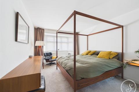 3 bedroom detached house for sale, Hardwick Way, Leeds