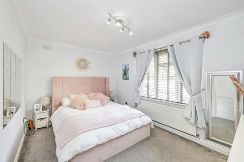 2 bedroom maisonette for sale, Vega Road, Bushey