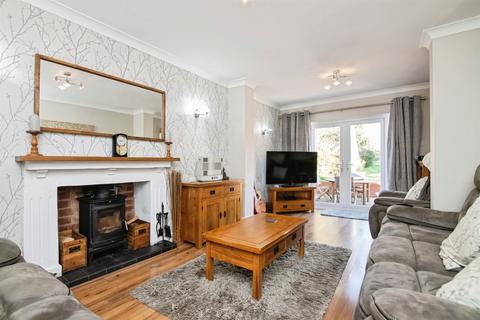 3 bedroom detached house for sale, Gervase Drive, Dudley