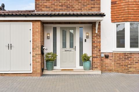 3 bedroom semi-detached house for sale, Cannons Close, Bishop's Stortford CM23