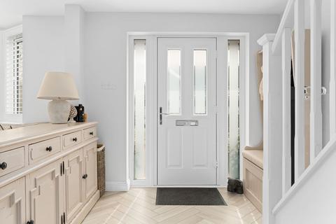3 bedroom semi-detached house for sale, Cannons Close, Bishop's Stortford CM23