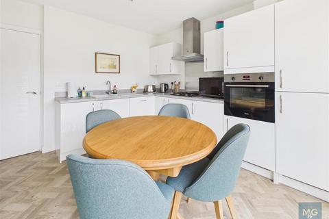 2 bedroom detached bungalow for sale, Lancastrian Close, Bury St. Edmunds IP30