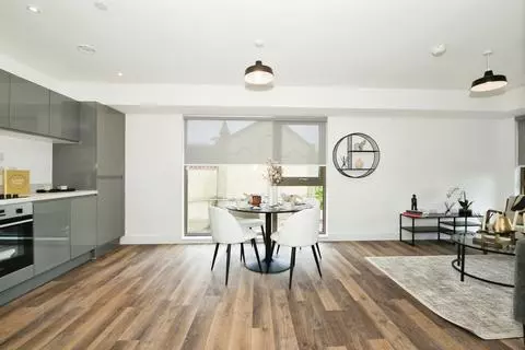 3 bedroom apartment to rent – pohled 2