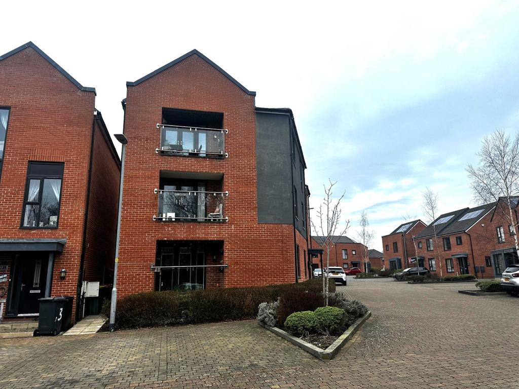 First Floor Flat - Siskin Close