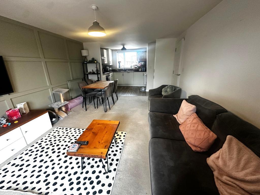 First Floor Flat - Siskin Close