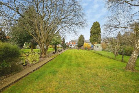 5 bedroom end of terrace house for sale, Twydall Lane, Kent ME8