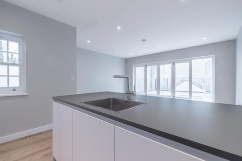 undefined, Flat 1 578 Kingsland Road