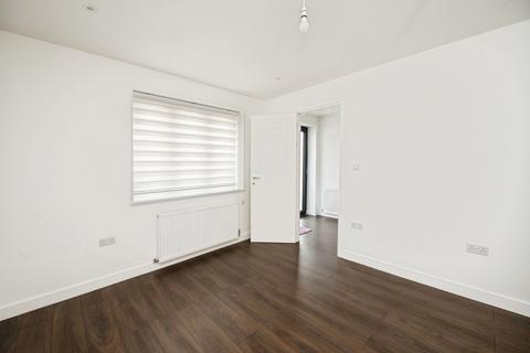 undefined, Tweed Way, Romford, RM1