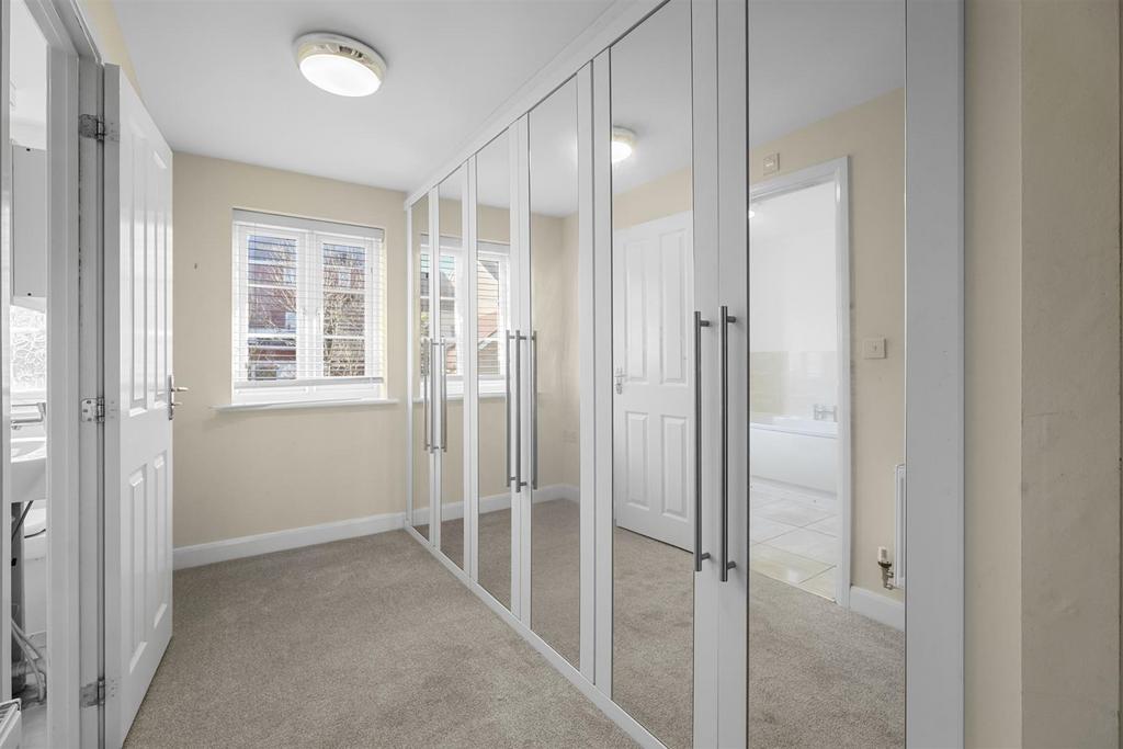 Dressing room ensuite