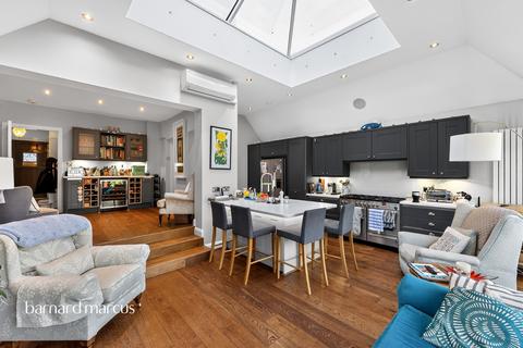 undefined, Woodcote Road, Wallington