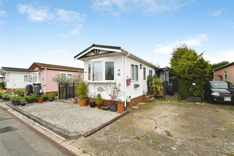 undefined, Kingsmans Farm Road, Hullbridge, Hockley