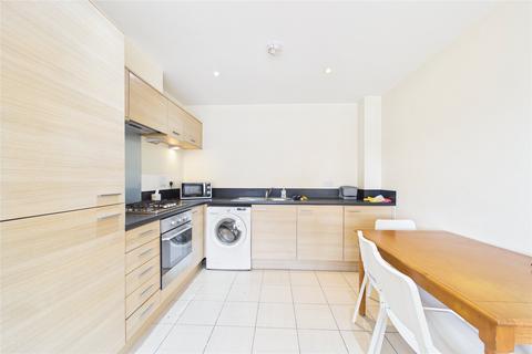 undefined, Whale Avenue, Reading, Berkshire, RG2