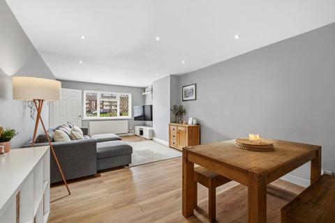 Carlton Road, Walton-on-Thames, KT12