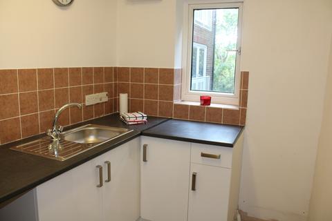 1 bedroom apartment to rent, Moselle Court, Southampton, SO15