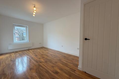 undefined, Beatrice Court, Burton-on-Trent, DE14