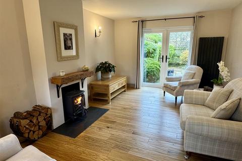 3 bedroom semi-detached house for sale, Eastview Gardens, Union Street, Stow-on-the-Wold.