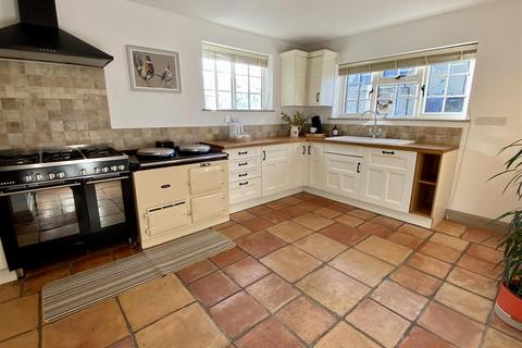 3 bedroom semi-detached house for sale, Eastview Gardens, Union Street, Stow-on-the-Wold.