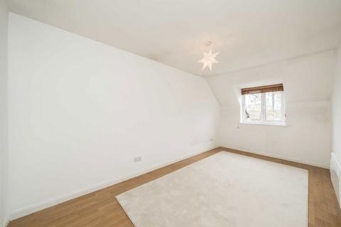 2 bedroom flat for sale, Marksbury Avenue, Kew TW9