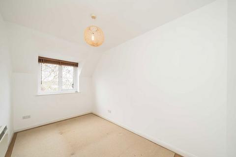 2 bedroom flat for sale, Marksbury Avenue, Kew TW9