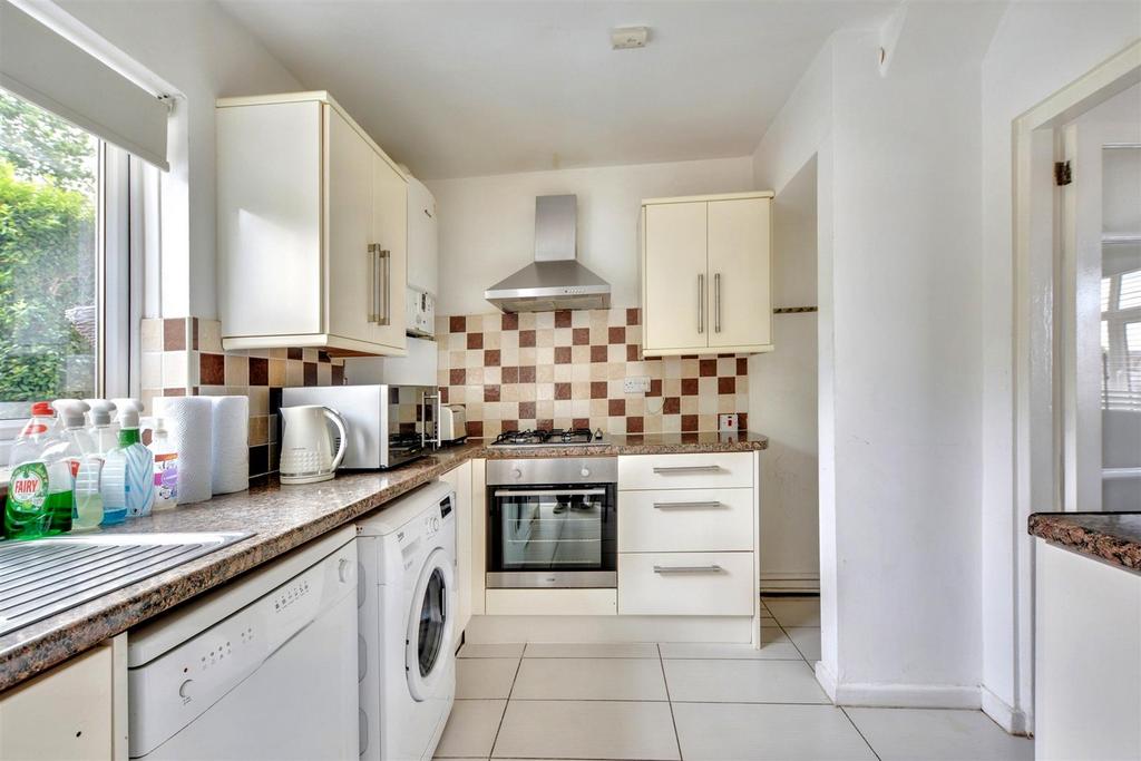 Kitchen 1.jpeg