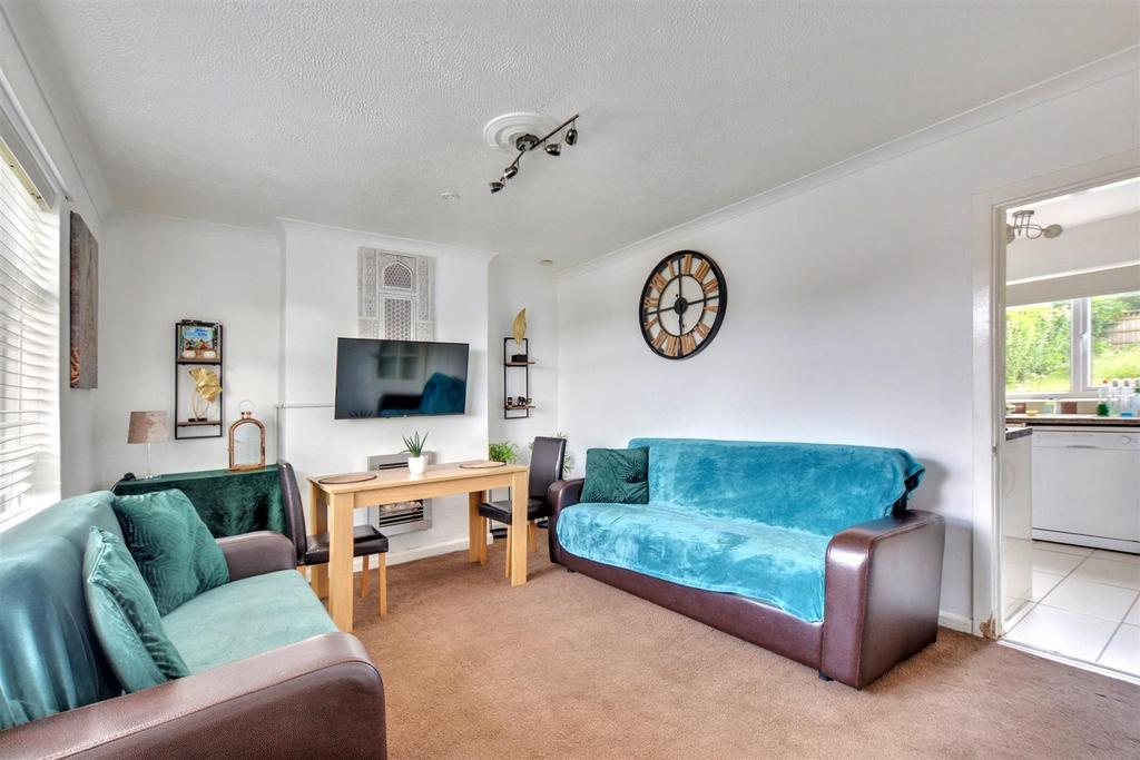 Lounge 2.jpeg