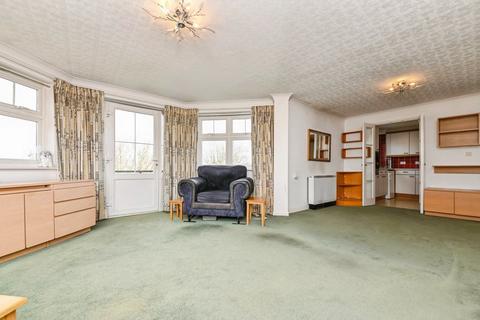 2 bedroom retirement property for sale, Station Road, Clacton-on-Sea CO15
