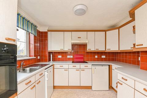 2 bedroom retirement property for sale, Station Road, Clacton-on-Sea CO15