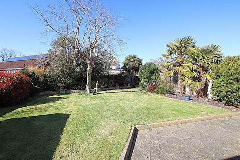 4 bedroom detached house for sale, Freeland Road, Clacton on Sea, CO15